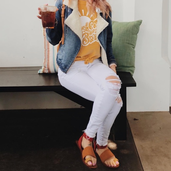 Torrence Flat Sandal - Picture 3 of 3